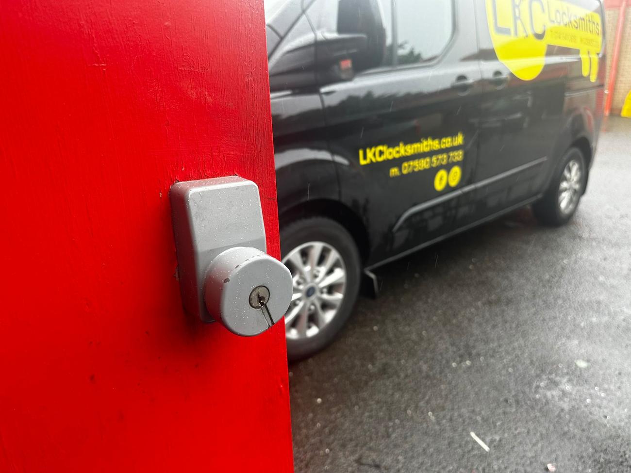 Commercial rim cylinder replaced